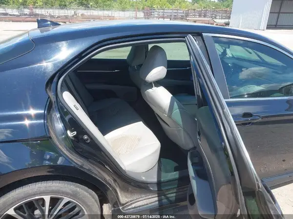 4T1G11AK8LU309404 2020 TOYOTA CAMRY - Image 8
