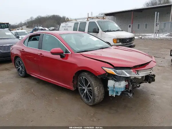 4T1G11AK8LU311170 2020 TOYOTA CAMRY - Image 1