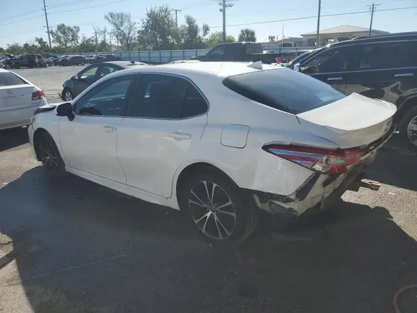 4T1G11AK8LU319219 2020 TOYOTA CAMRY - Image 2