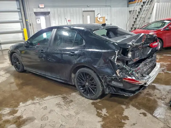 4T1G11AK8LU323352 2020 TOYOTA CAMRY - Image 2
