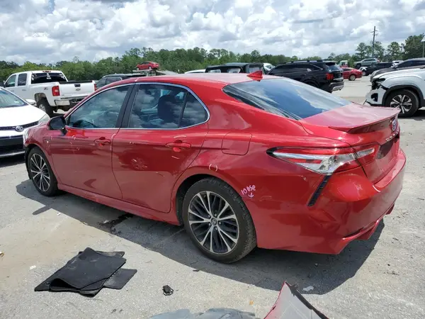 4T1G11AK8LU324033 2020 TOYOTA CAMRY - Image 2