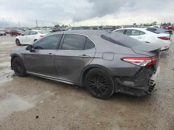 4T1G11AK8LU331838 2020 TOYOTA CAMRY - Image 2