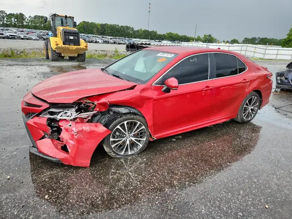 4T1G11AK8LU349014 2020 TOYOTA CAMRY - Image 1
