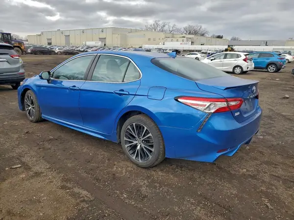 4T1G11AK8LU354570 2020 TOYOTA CAMRY - Image 2