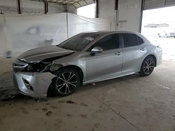 4T1G11AK8LU359803 2020 TOYOTA CAMRY - Image 1