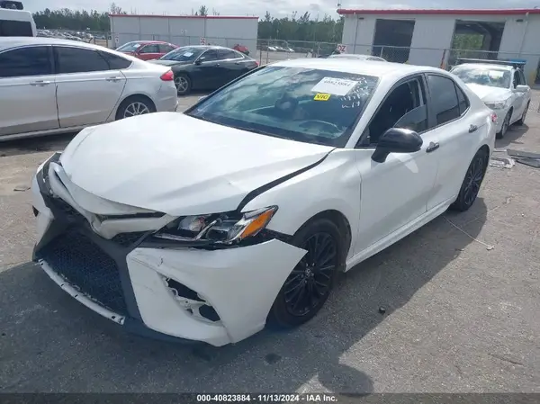 4T1G11AK8LU372177 2020 TOYOTA CAMRY - Image 2