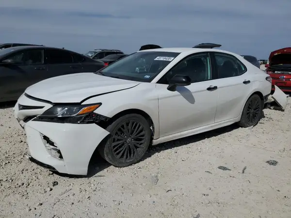 4T1G11AK8LU373541 2020 TOYOTA CAMRY - Image 1