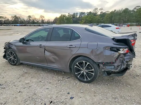 4T1G11AK8LU374401 2020 TOYOTA CAMRY - Image 2