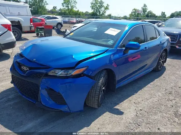 4T1G11AK8LU382398 2020 TOYOTA CAMRY - Image 2