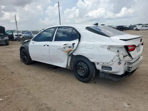 4T1G11AK8LU396284 2020 TOYOTA CAMRY - Image 2