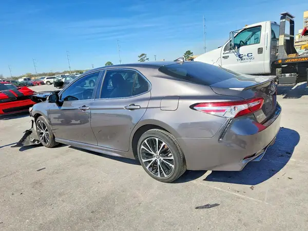 4T1G11AK8LU505391 2020 TOYOTA CAMRY - Image 2
