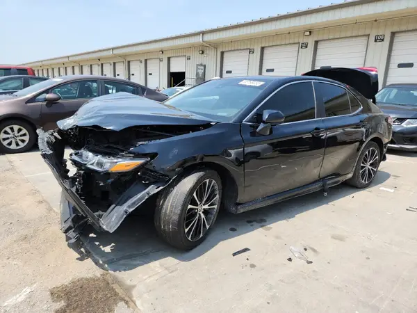 4T1G11AK8LU508159 2020 TOYOTA CAMRY - Image 1