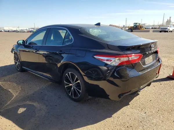 4T1G11AK8LU508520 2020 TOYOTA CAMRY - Image 2