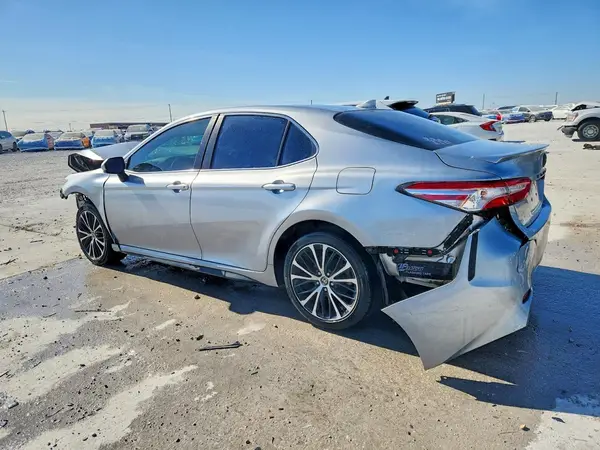 4T1G11AK8LU509392 2020 TOYOTA CAMRY - Image 2