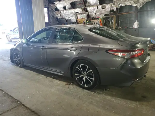 4T1G11AK8LU863025 2020 TOYOTA CAMRY - Image 2