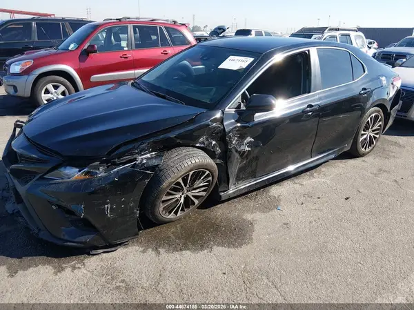 4T1G11AK8LU864384 2020 TOYOTA CAMRY - Image 2