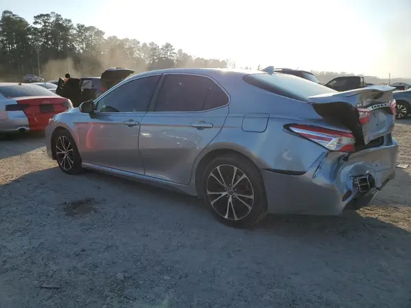 4T1G11AK8LU867043 2020 TOYOTA CAMRY - Image 2