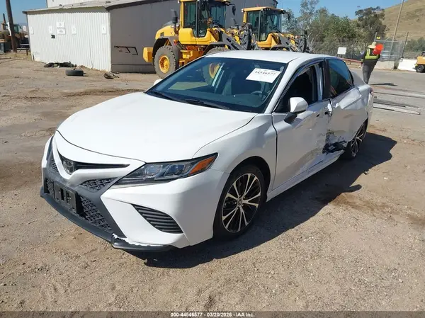 4T1G11AK8LU872114 2020 TOYOTA CAMRY - Image 2