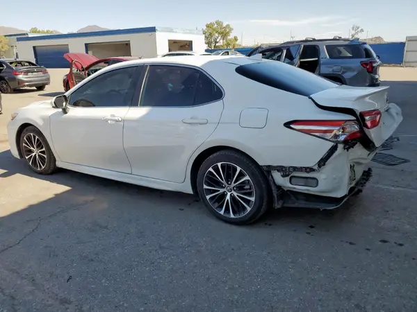 4T1G11AK8LU872159 2020 TOYOTA CAMRY - Image 2