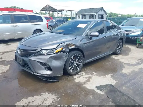 4T1G11AK8LU874042 2020 TOYOTA CAMRY - Image 2
