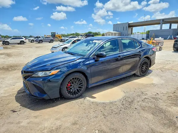 4T1G11AK8LU877880 2020 TOYOTA CAMRY - Image 1
