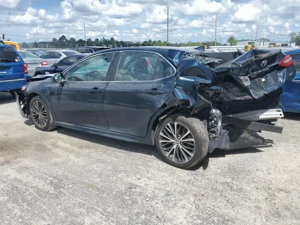 4T1G11AK8LU891861 2020 TOYOTA CAMRY - Image 2