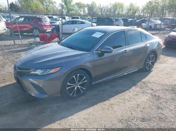 4T1G11AK8LU892525 2020 TOYOTA CAMRY - Image 2
