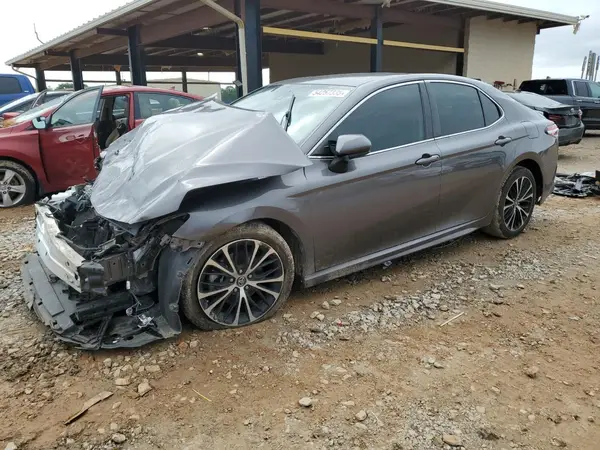 4T1G11AK8LU896154 2020 TOYOTA CAMRY - Image 1