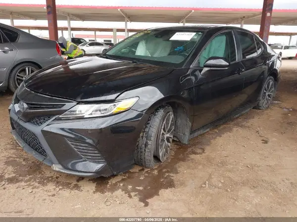 4T1G11AK8LU896395 2020 TOYOTA CAMRY - Image 2