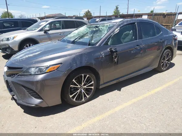 4T1G11AK8LU897093 2020 TOYOTA CAMRY - Image 2