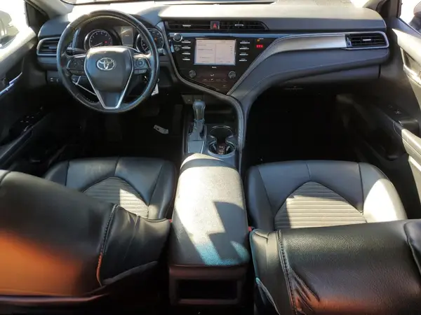 4T1G11AK8LU898213 2020 TOYOTA CAMRY - Image 8