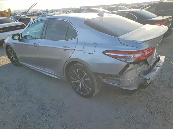 4T1G11AK8LU902387 2020 TOYOTA CAMRY - Image 2