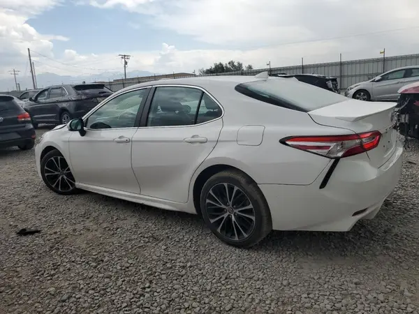 4T1G11AK8LU912322 2020 TOYOTA CAMRY - Image 2