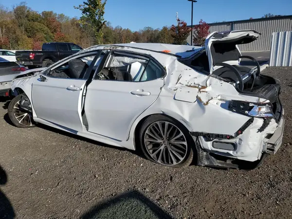 4T1G11AK8LU912563 2020 TOYOTA CAMRY - Image 2