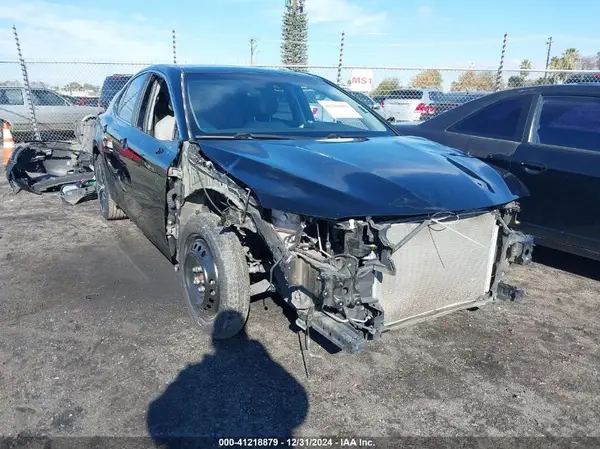 4T1G11AK8LU913700 2020 TOYOTA CAMRY - Image 1