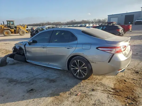 4T1G11AK8LU915155 2020 TOYOTA CAMRY - Image 2