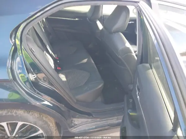 4T1G11AK8LU925717 2020 TOYOTA CAMRY - Image 8