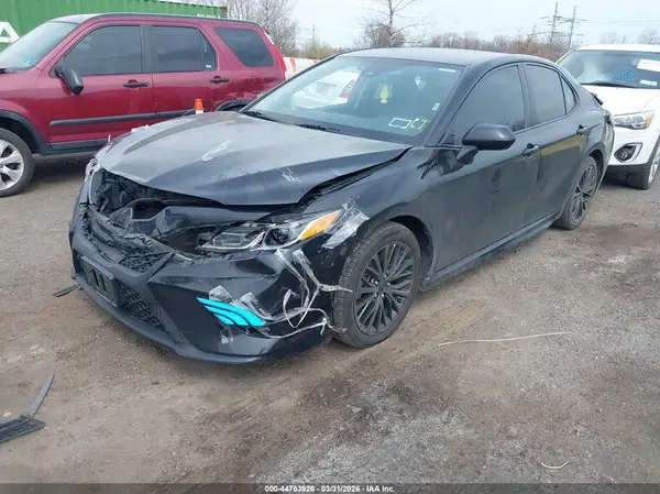 4T1G11AK8LU928813 2020 TOYOTA CAMRY - Image 2