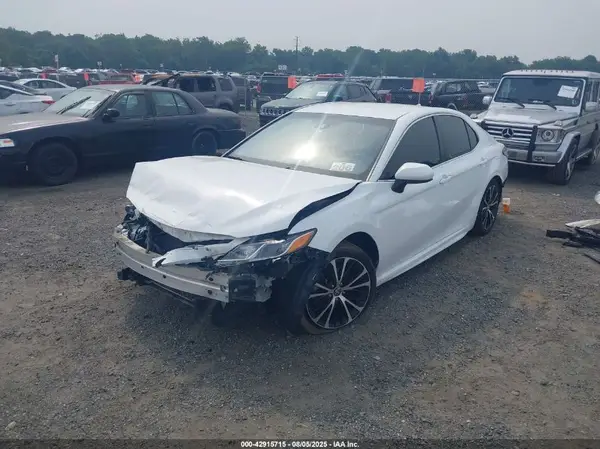 4T1G11AK8LU929489 2020 TOYOTA CAMRY - Image 2