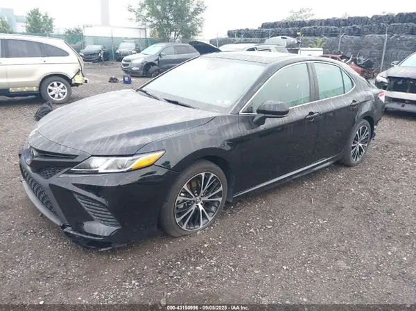 4T1G11AK8LU934899 2020 TOYOTA CAMRY - Image 2