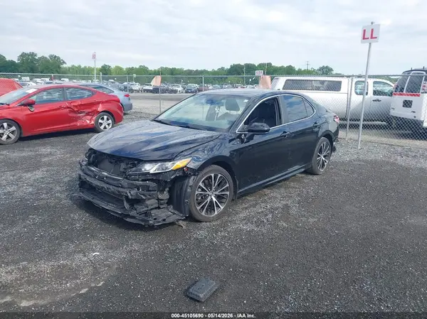 4T1G11AK8LU940590 2020 TOYOTA CAMRY - Image 2