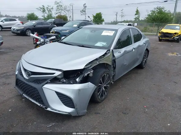 4T1G11AK8LU961343 2020 TOYOTA CAMRY - Image 2