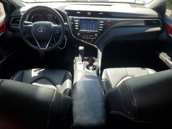 4T1G11AK8LU977929 2020 TOYOTA CAMRY - Image 8