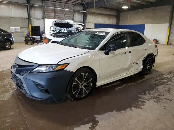 4T1G11AK8LU986324 2020 TOYOTA CAMRY - Image 1