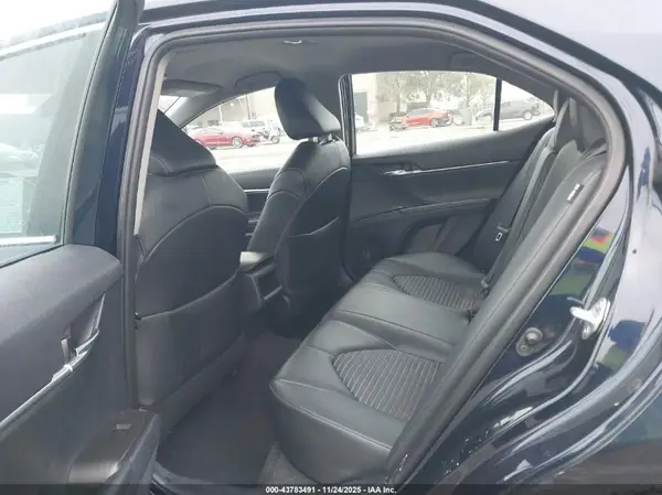 4T1G11AK8MU413554 2021 TOYOTA CAMRY - Image 8