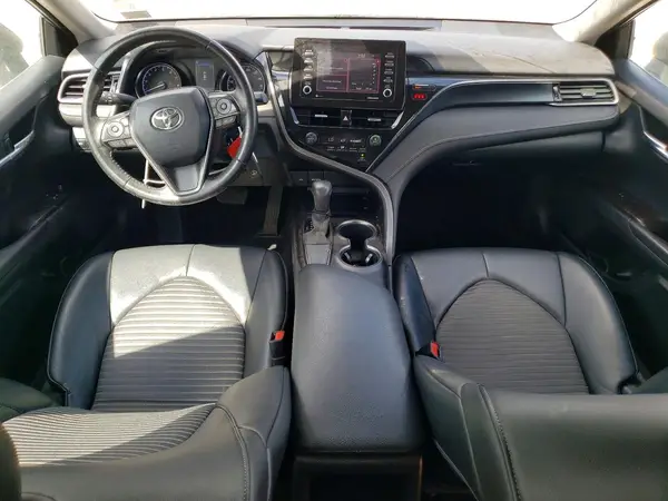 4T1G11AK8MU422755 2021 TOYOTA CAMRY - Image 8