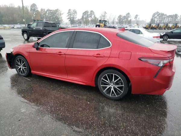 4T1G11AK8MU436574 2021 TOYOTA CAMRY - Image 2