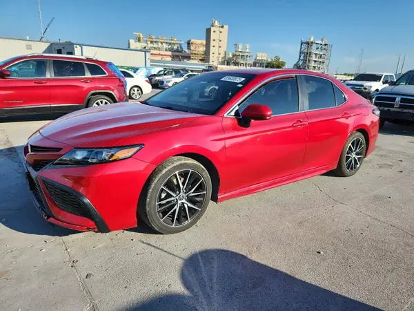 4T1G11AK8MU438664 2021 TOYOTA CAMRY - Image 1