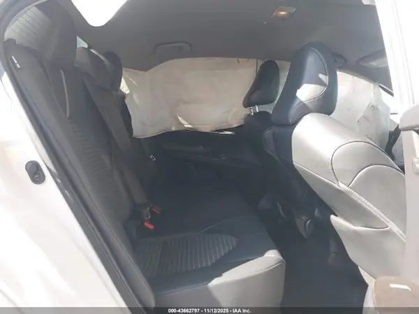 4T1G11AK8MU441452 2021 TOYOTA CAMRY - Image 8