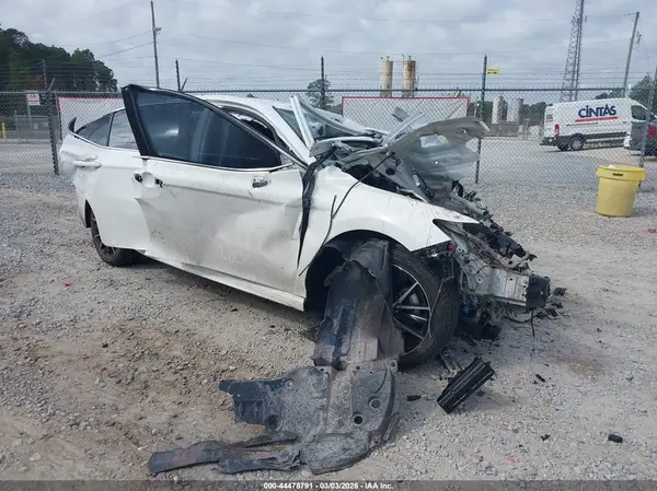 4T1G11AK8MU454234 2021 TOYOTA CAMRY - Image 1